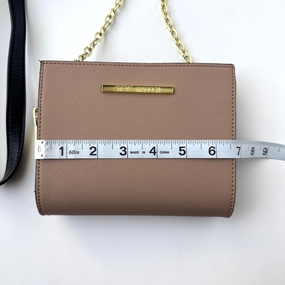Steve Madden Colorblock Crossbody Clutch - Beige and Black with Gold Hardware - Picture 4 of 9